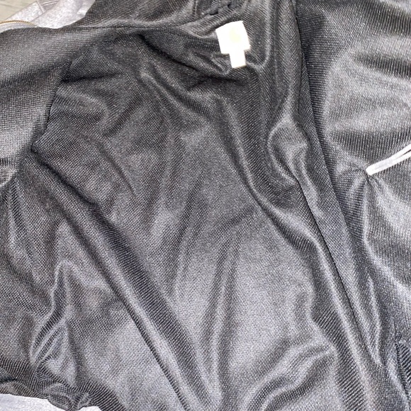 Pic - Picture 2 of 3